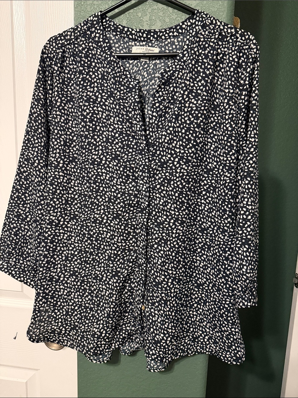 Jachs girlfriend New York Navy and White Printed Button-Front Blouse